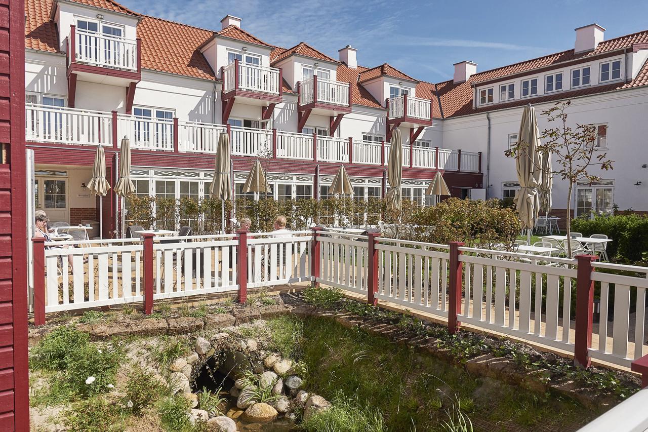 Strandhotellet Blokhus Buitenkant foto